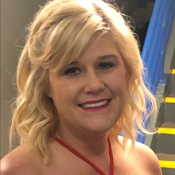 Meet your Posher, Rebecca - Picture 1 of 1